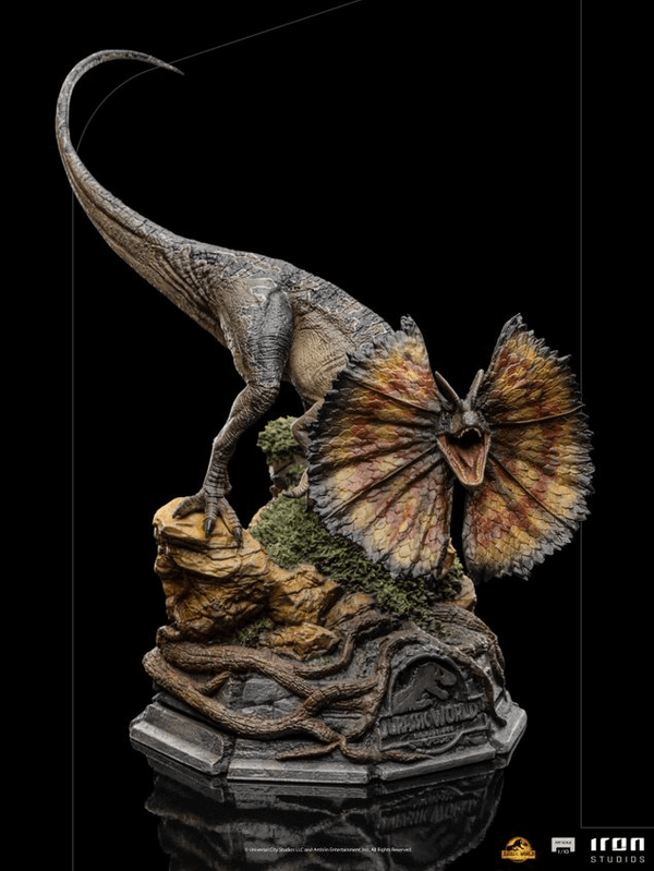 Dilophosaurus-70512425-c101-4179-933e-e28b276b9e4e 3