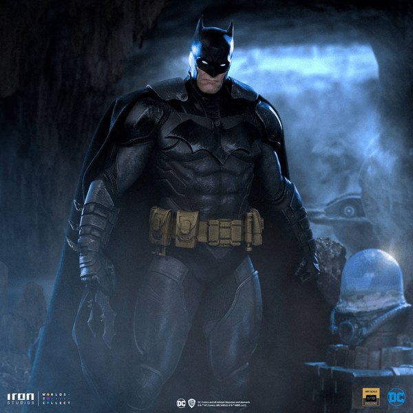 Batman Unleashed Deluxe 24 cm 11