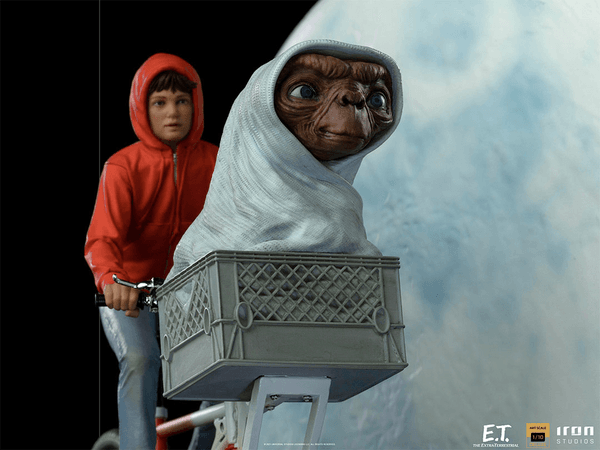 E.T. & Elliot 5