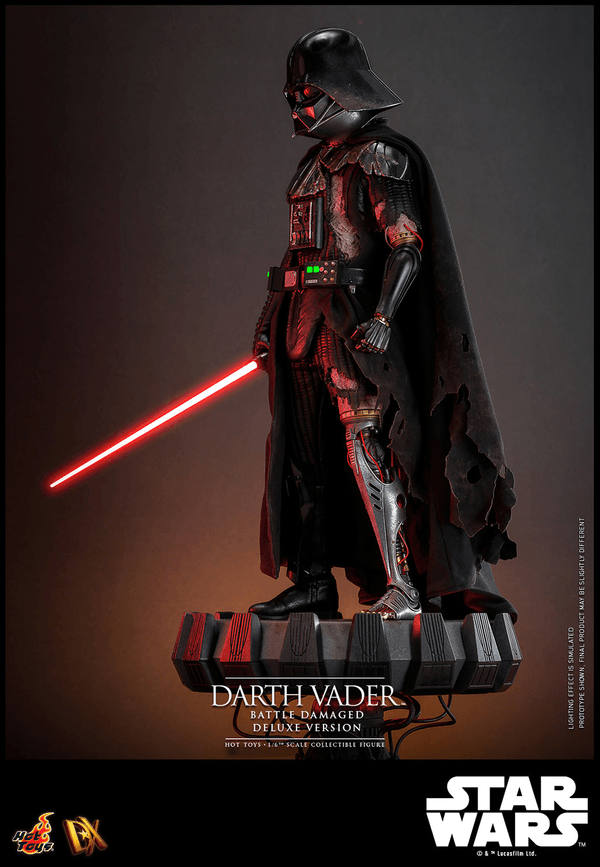 Darth Vader™ (Battle Damaged) (Deluxe Version) 17
