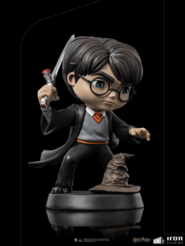 Harry Potter con la Espada de Gryffindor MiniCo 4