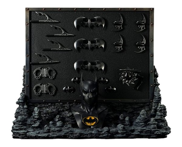 Batman Forever Diorama Museum Masterline Series 1/3 Batman Gadget Wall 49 cm-c8bee00b-8a8d-457f-85e0-03557ec41a38 1