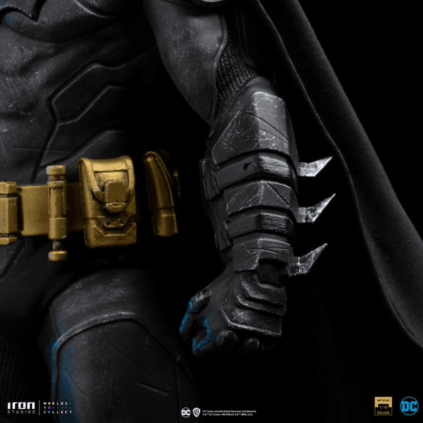 Batman Unleashed Deluxe 24 cm 9