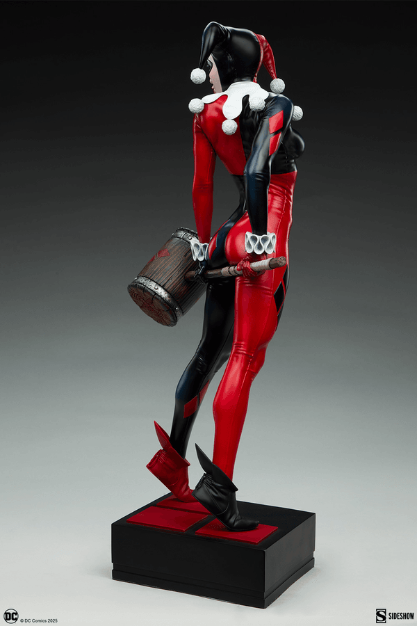 Harley Quinn-b89953bb-21a3-491c-8009-a33cc8145923 6