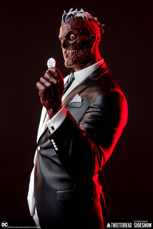 Two-Face-05d3605d-ffd0-429d-841b-e732605f2395 15
