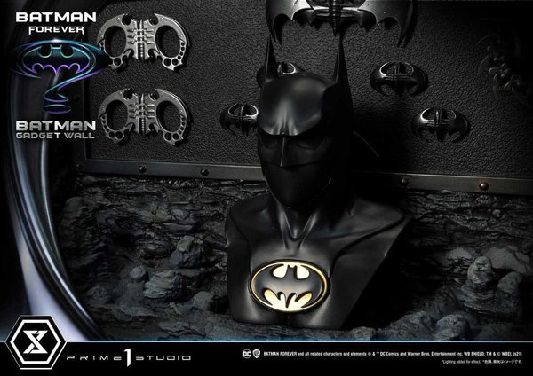 Batman Forever Diorama Museum Masterline Series 1/3 Batman Gadget Wall 49 cm-c8bee00b-8a8d-457f-85e0-03557ec41a38 7
