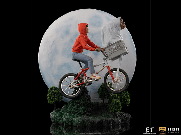 E.T. & Elliot 7