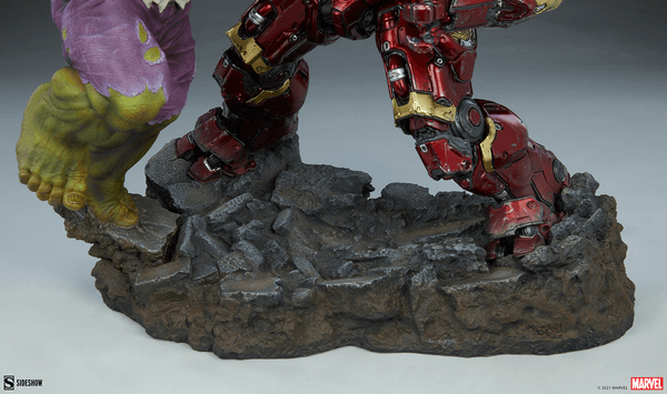 Hulk vs Hulkbuster 13