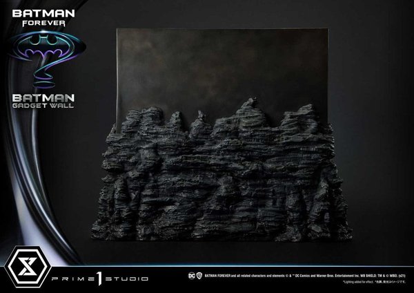 Batman Forever Diorama Museum Masterline Series 1/3 Batman Gadget Wall 49 cm-c8bee00b-8a8d-457f-85e0-03557ec41a38 11