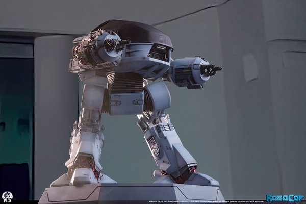 ED-209-1b82c583-c49b-4d60-8a4d-82a4da244863 3
