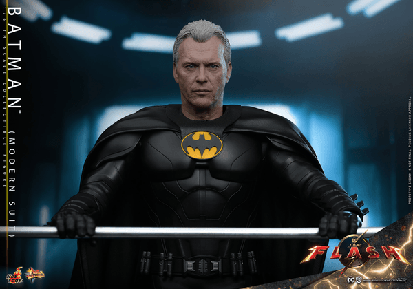 Batman (Modern Suit) 17