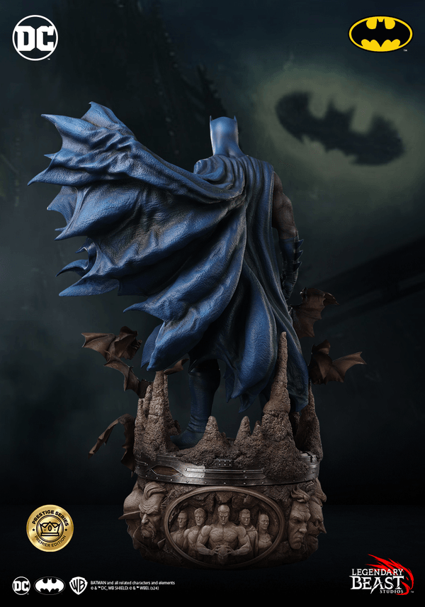 Batman: EDICIÓN PREMIER VARIANTE AZUL/GRIS 2