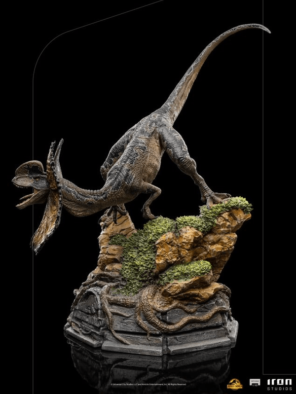 Dilophosaurus-70512425-c101-4179-933e-e28b276b9e4e 7