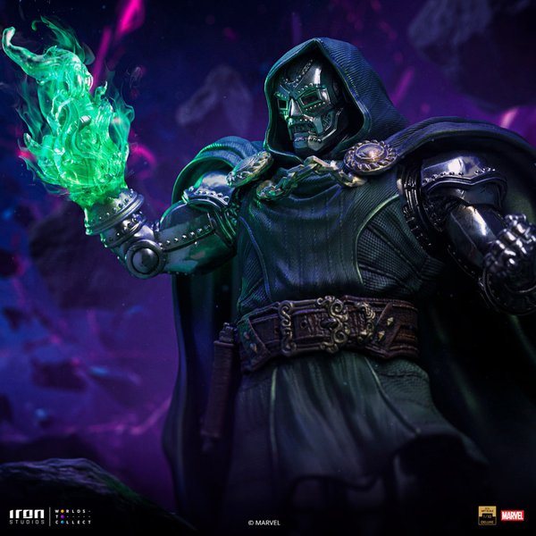 Doctor Doom Deluxe-2a86622c-0108-4631-9fd2-97f3c09d0bc4 2