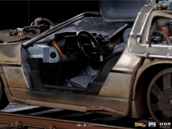 Delorean III 10