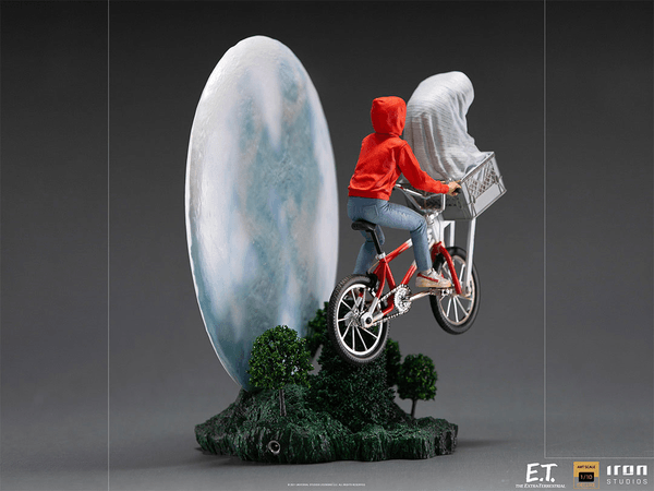 E.T. & Elliot 3