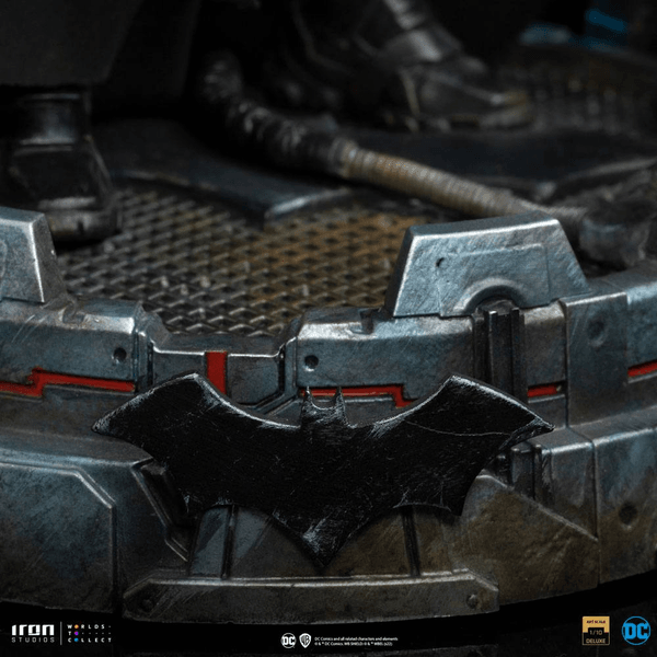 Batman Unleashed Deluxe 24 cm 6
