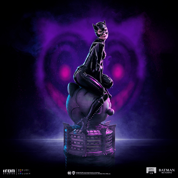 Catwoman-0edd5777-f55a-419c-886d-0f6d5bb885bc 8