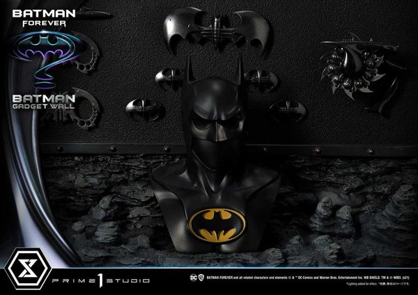 Batman Forever Diorama Museum Masterline Series 1/3 Batman Gadget Wall 49 cm-c8bee00b-8a8d-457f-85e0-03557ec41a38 14