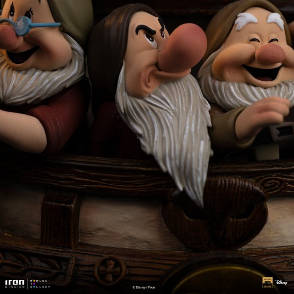 Snow White Deluxe-34e71fcb-a907-4c98-8d29-e20073684b12 18