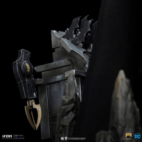 Batman Unleashed Deluxe 24 cm 7