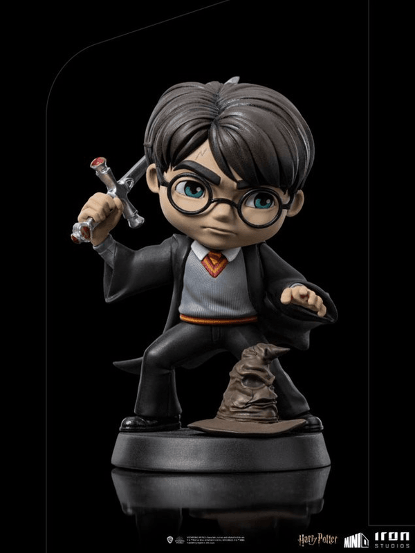 Harry Potter con la Espada de Gryffindor MiniCo 2