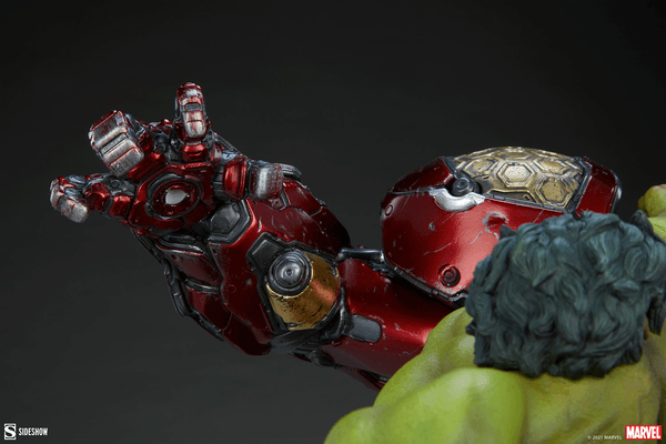 Hulk vs Hulkbuster 16