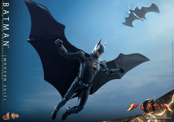 Batman (Modern Suit) 18