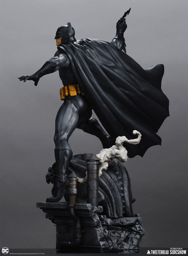 Batman™ (Black and Gray Edition) 9